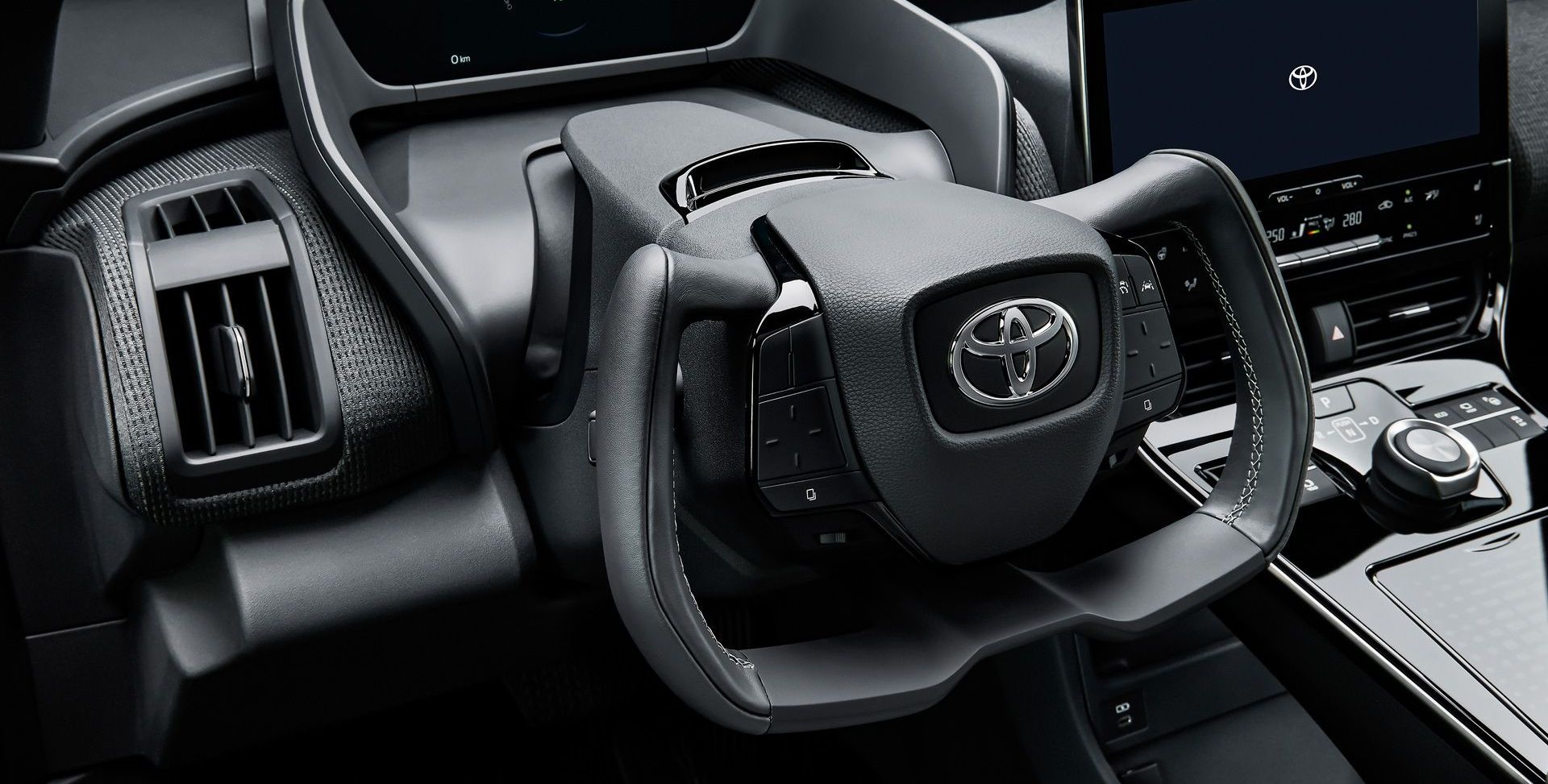 Toyota bZ4X - światowa premiera elektrycznego SUV-a