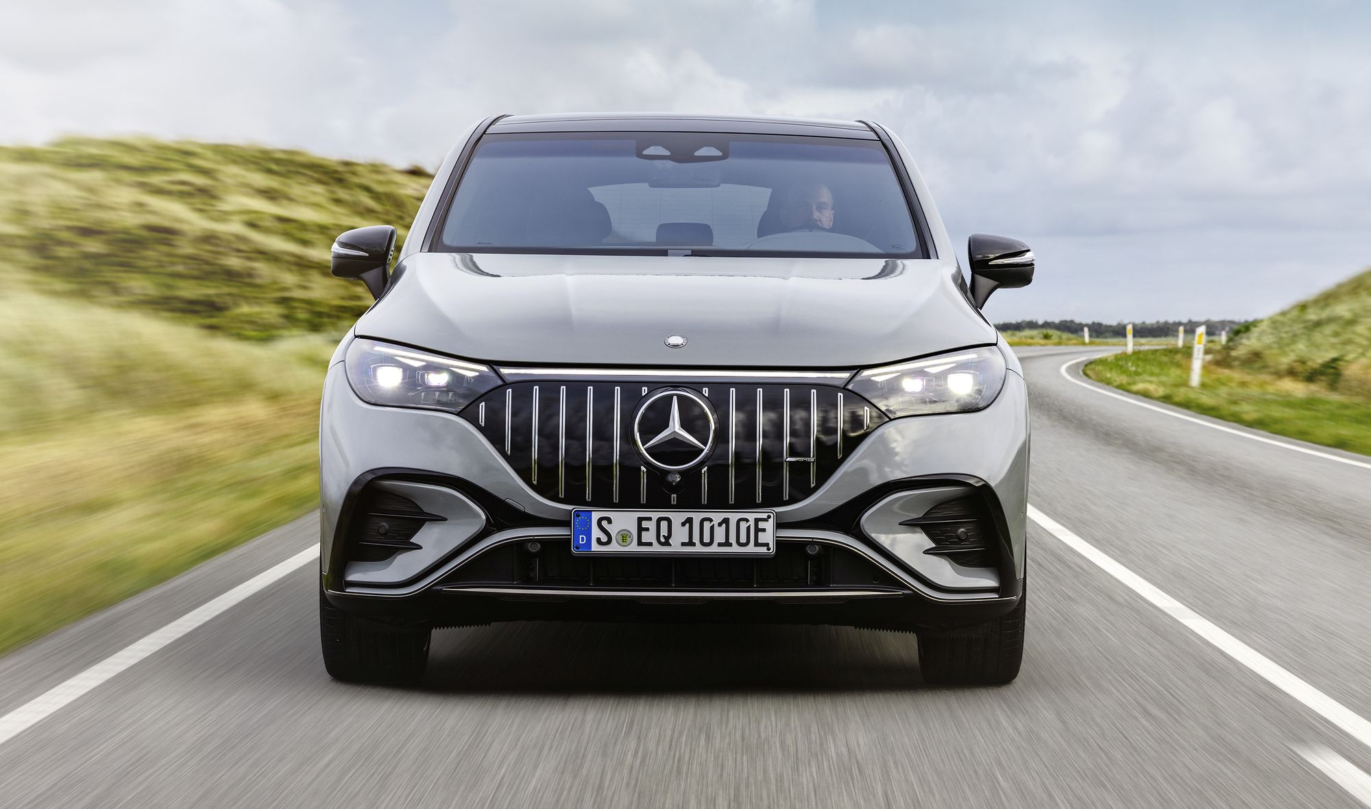 Mercedes EQE SUV już dostępny w sprzedaży w Polsce
